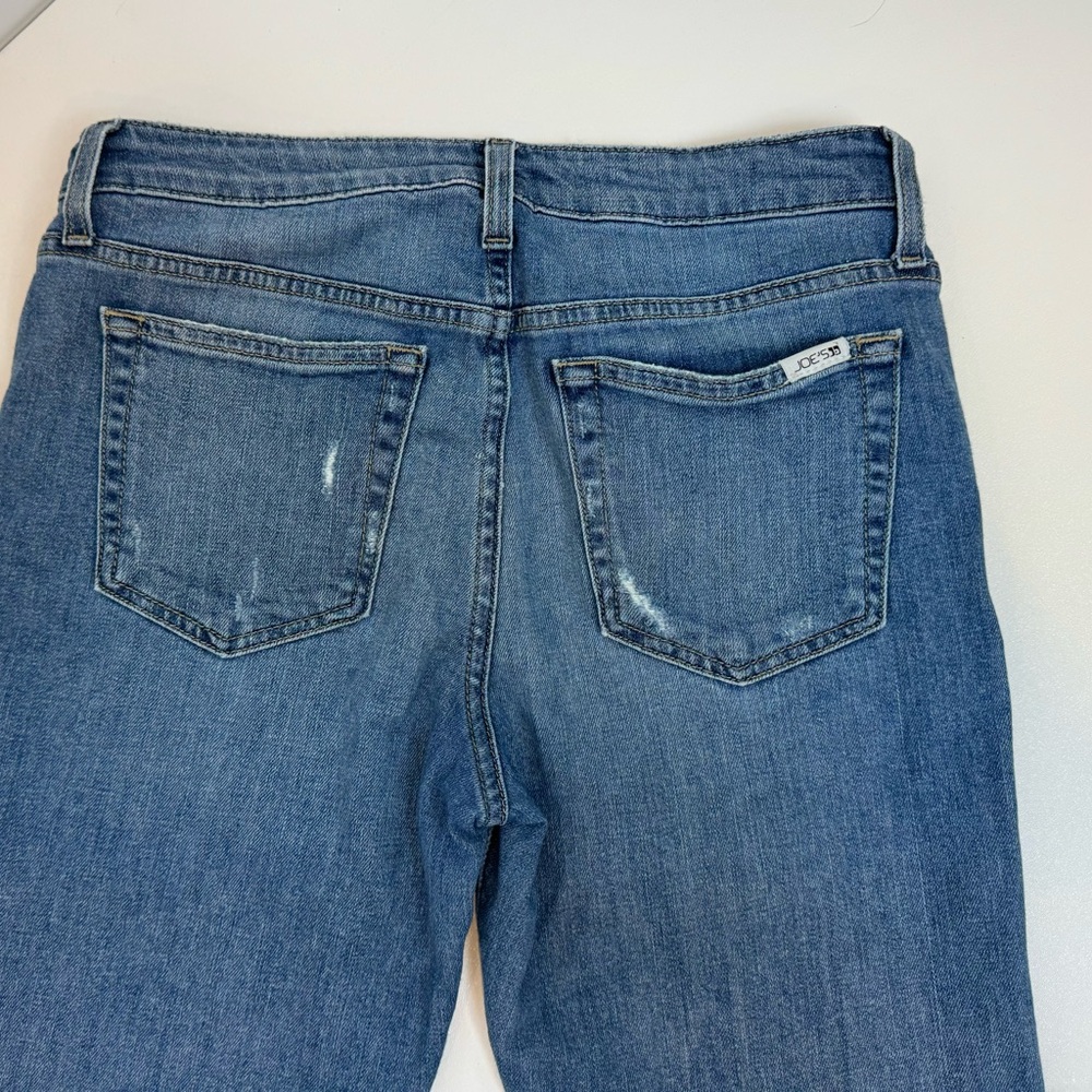 Size 28 skinny Joe's Jeans with distressed ankle